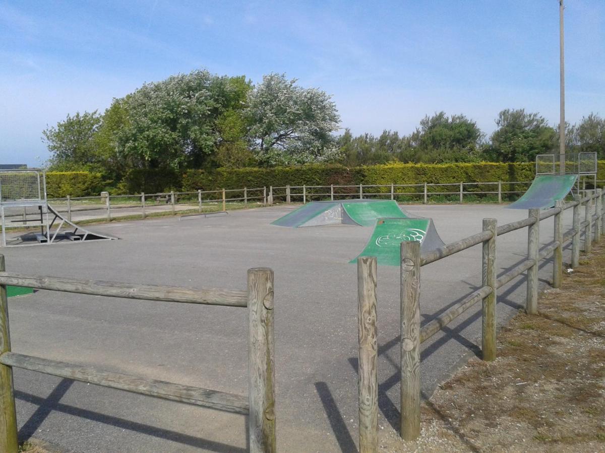 Gite "Rose Des Sables" - 800M De La Plage De Surtainville, Proche Commerces - Piscine En Juillet Et Aout Ruang foto