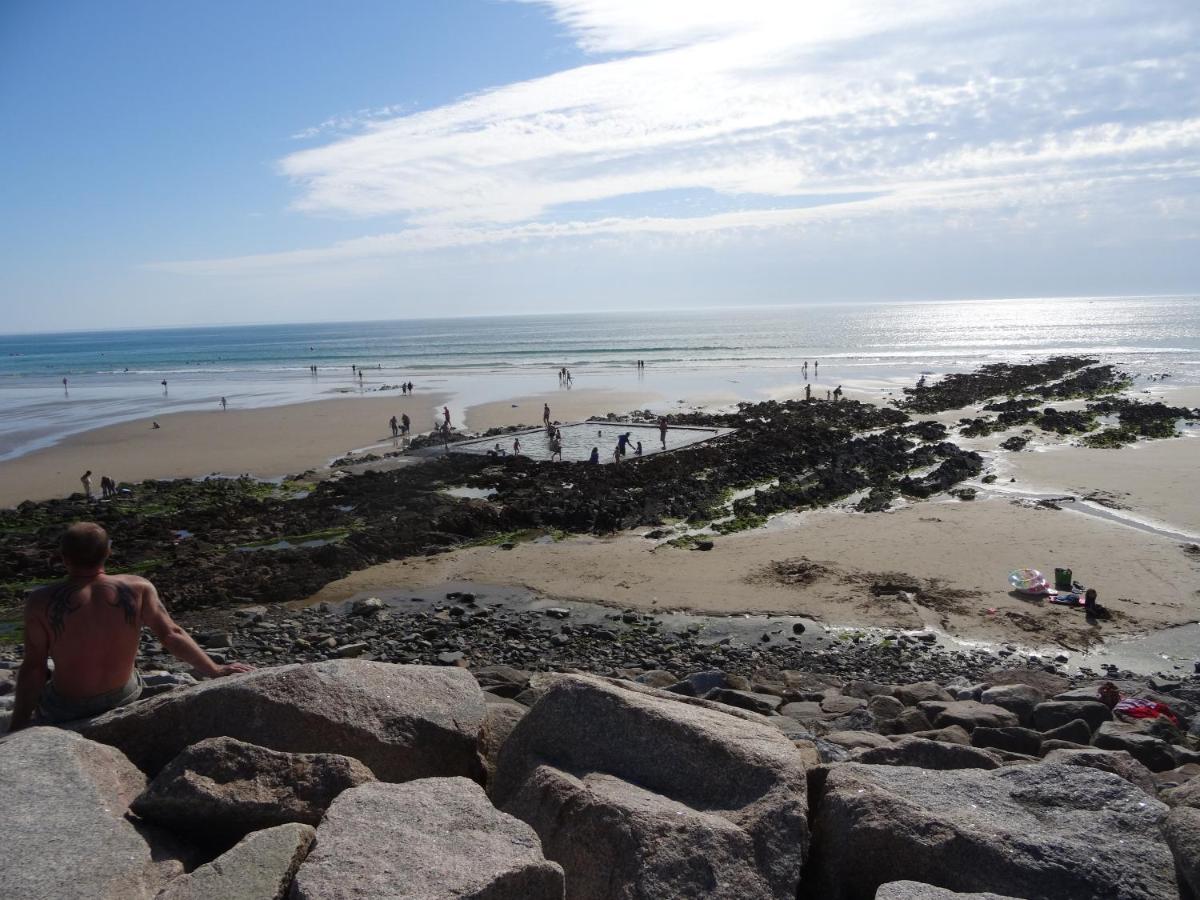 Gite "Rose Des Sables" - 800M De La Plage De Surtainville, Proche Commerces - Piscine En Juillet Et Aout Ruang foto